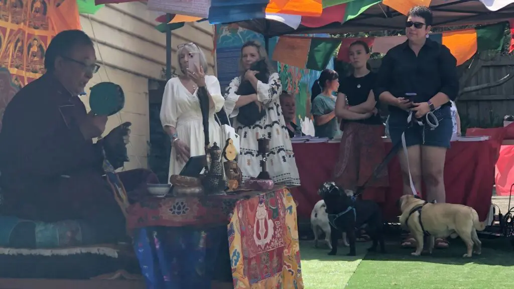 Families gathered from near and far for the auspicious Pet Blessing at Rime Institute, where bunnies, birds, cats, and dogs received blessings and prayers, bringing them joy and paving the way for a higher rebirth.